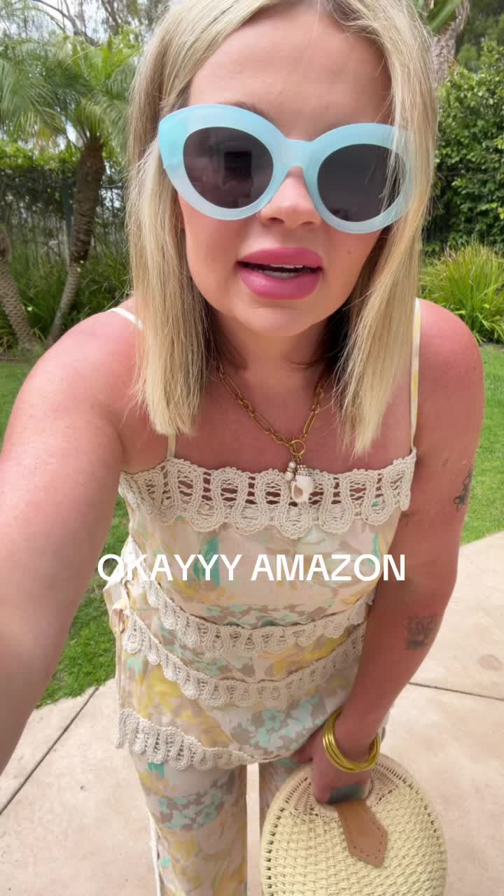 @Olivia May | Mom Style & Hacks