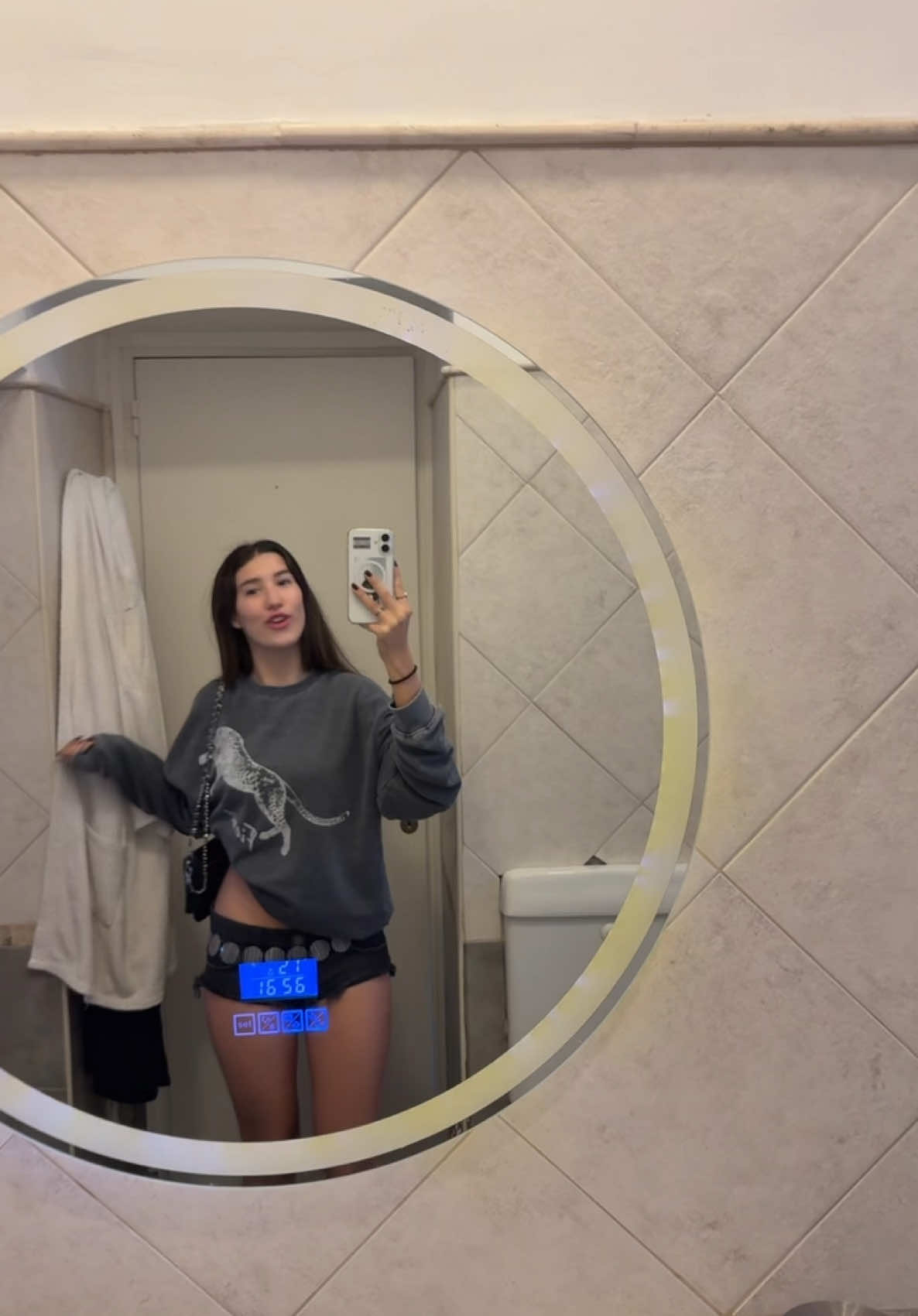 @𝒸𝒶𝓂𝓊