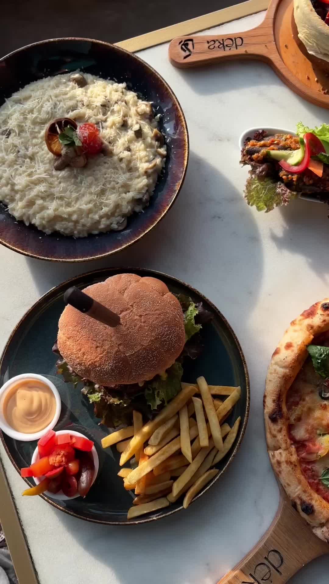 @Deka.restaurant