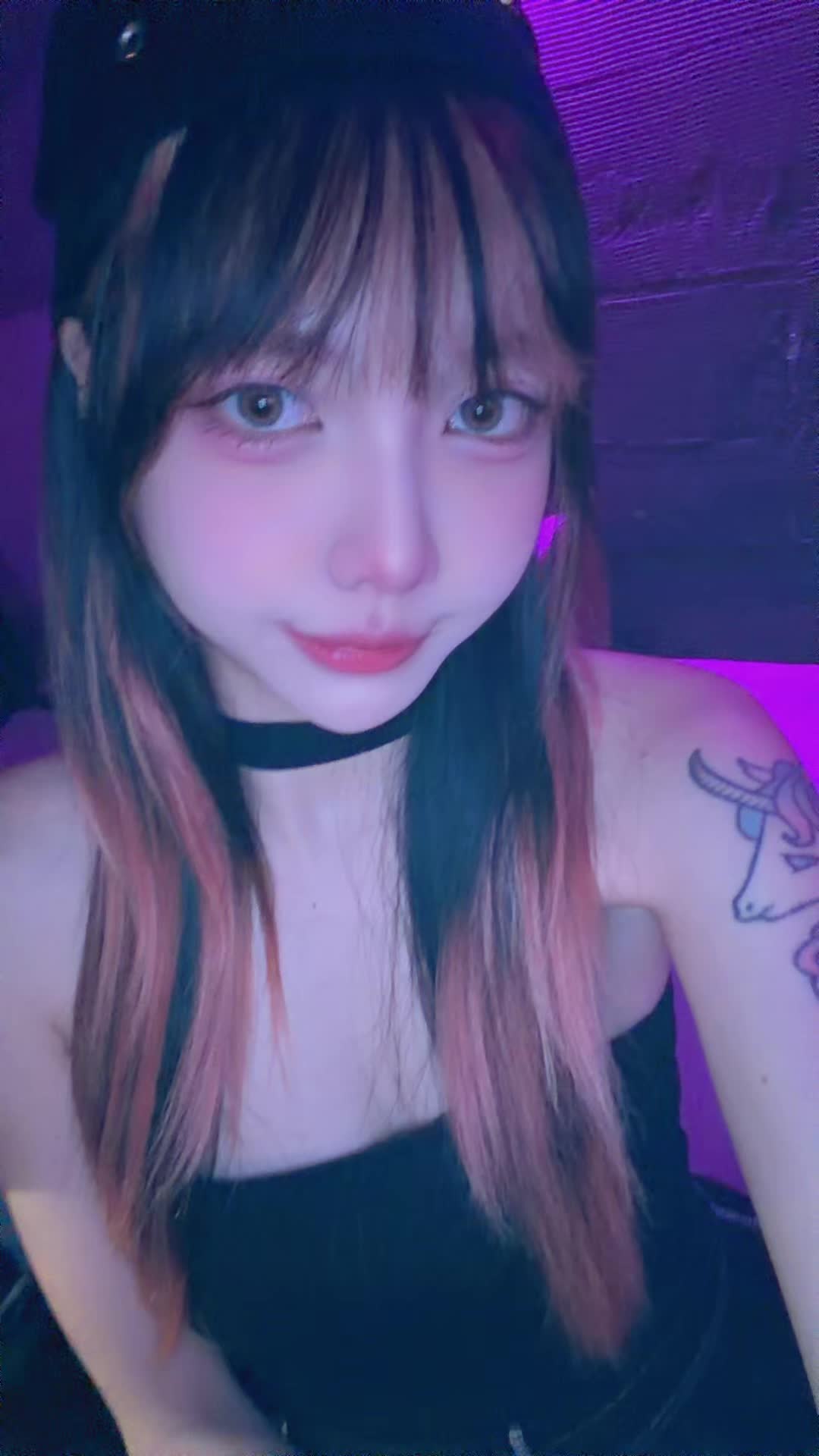@Mi