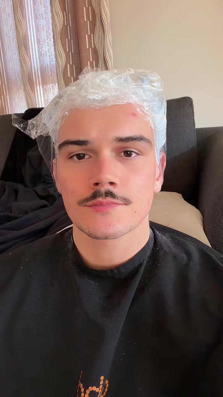 @thesimplykohl