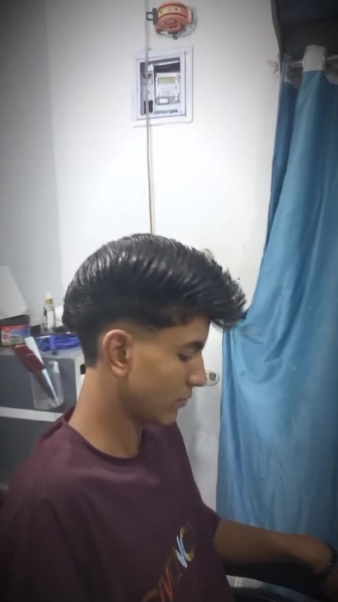 @الـزعـيـم ✂️