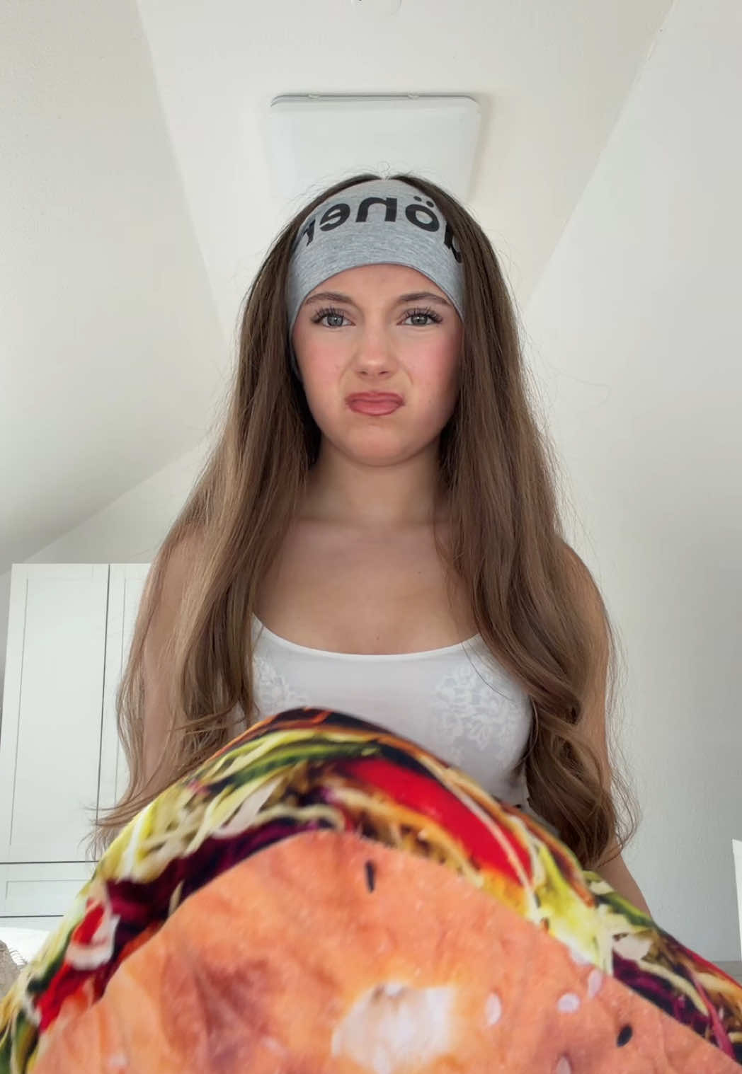 @𝐭𝐨𝐧𝐢