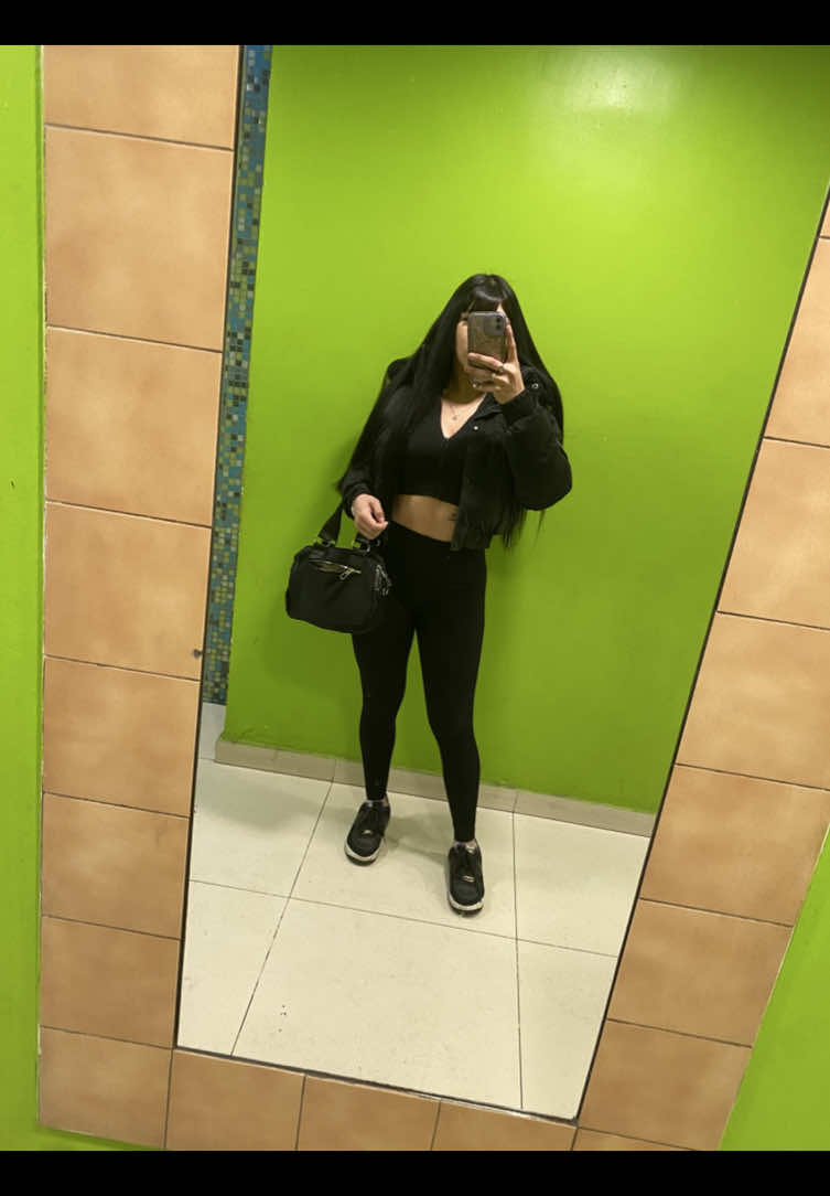 @ayluoficial23 👸🏻✨