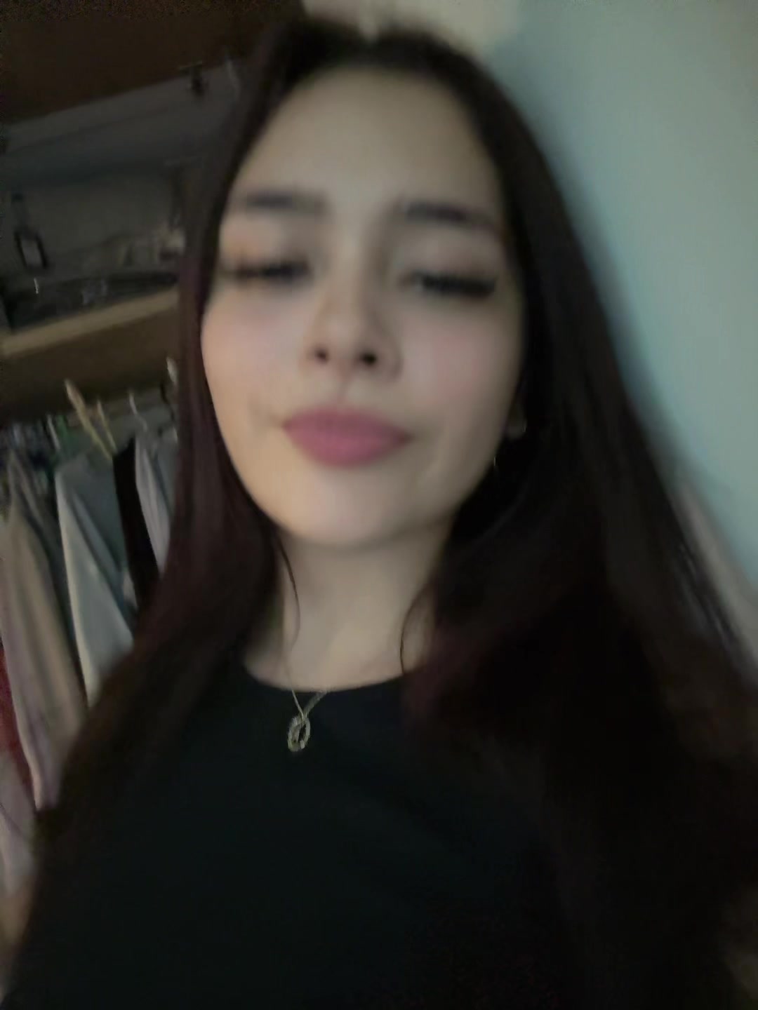 @𝑨𝑽𝑹𝑰𝑳