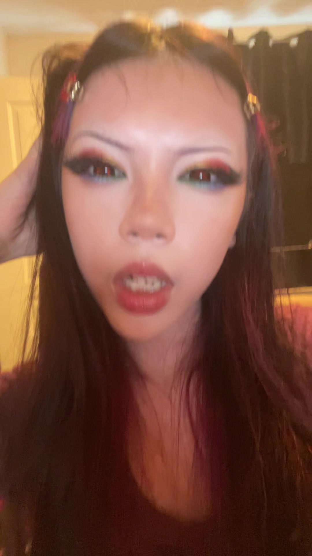 @😇