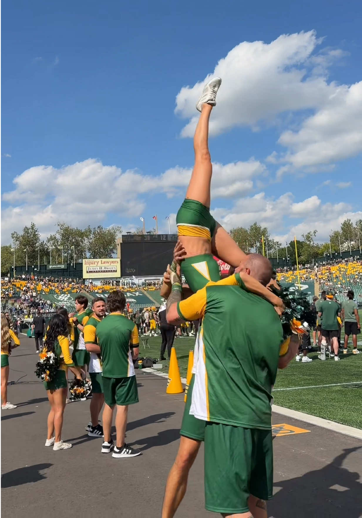 @Edmonton Elks Cheer Team