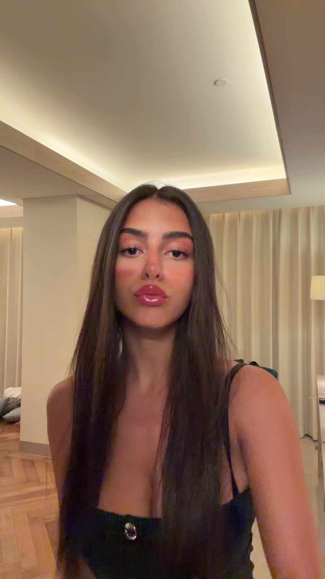 @liacohav