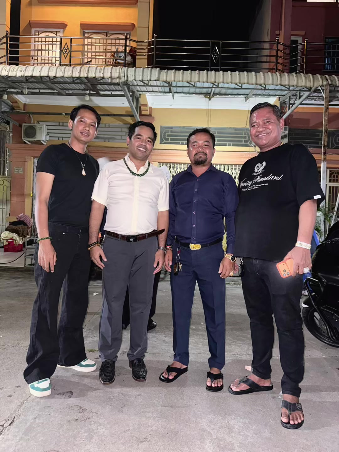 @ហ្វាង តុង