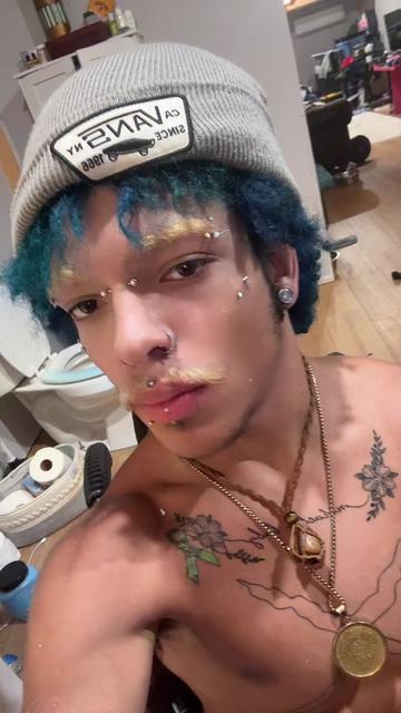 @Alt prince 🧑🏽🦽➡️