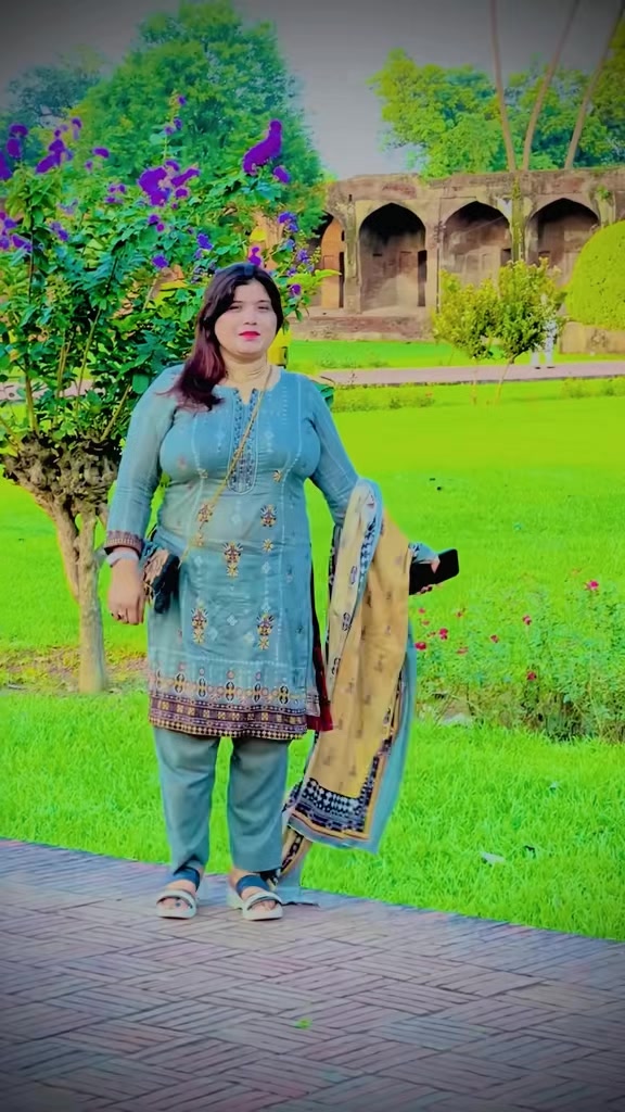 @Saima Khan
