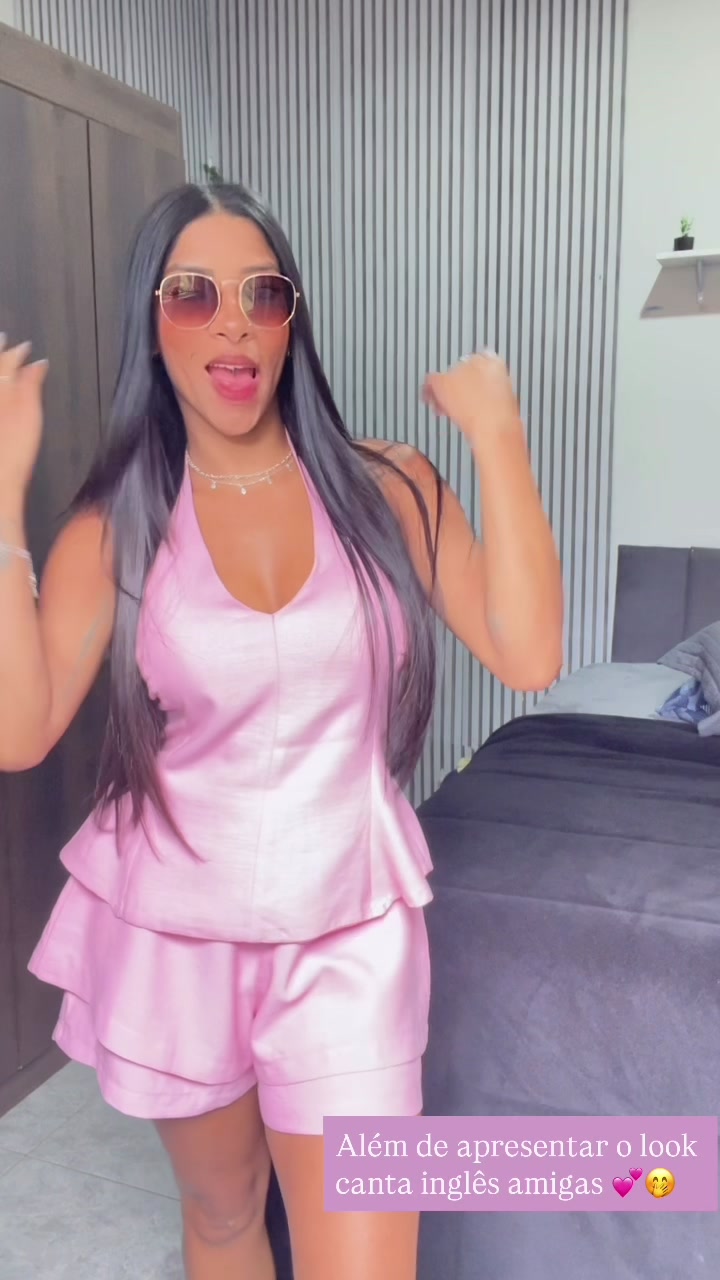 @NicoleAlmeida