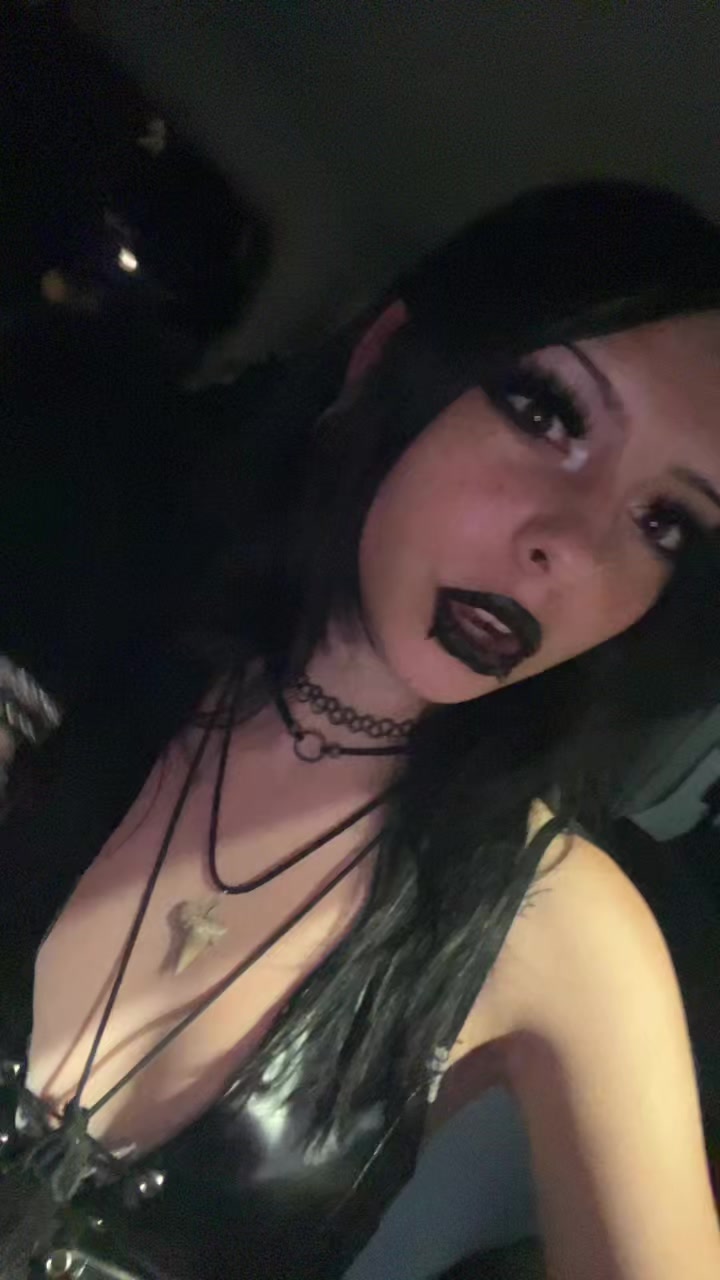 @≽^•༚• ྀི≼