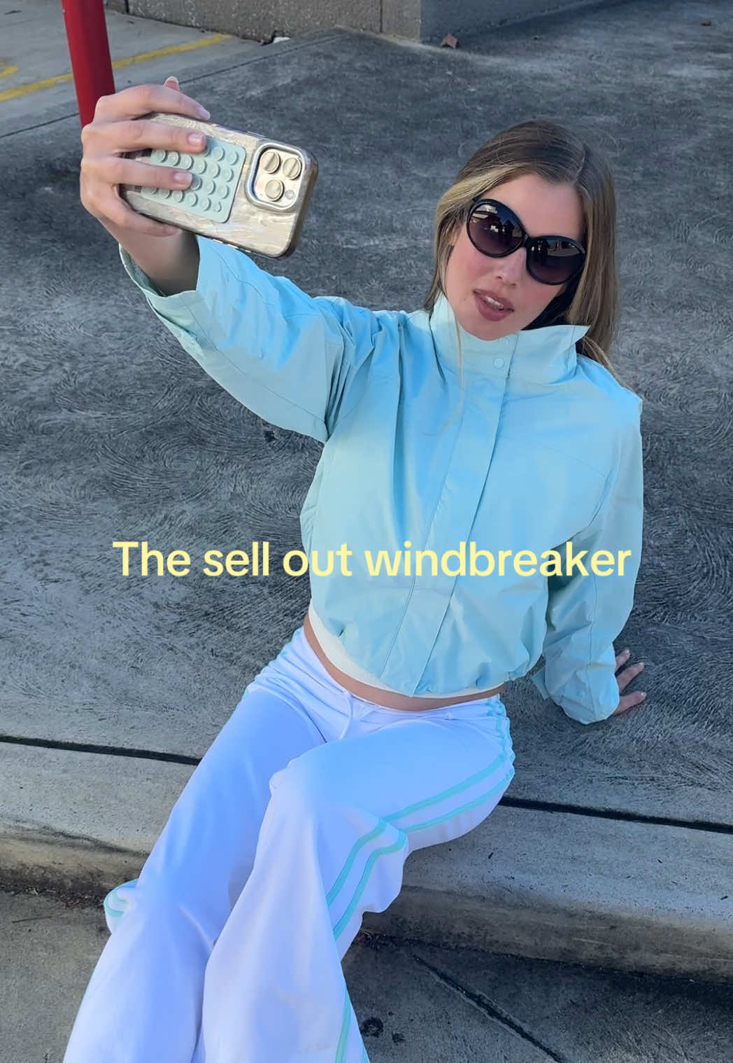 @Glassons
