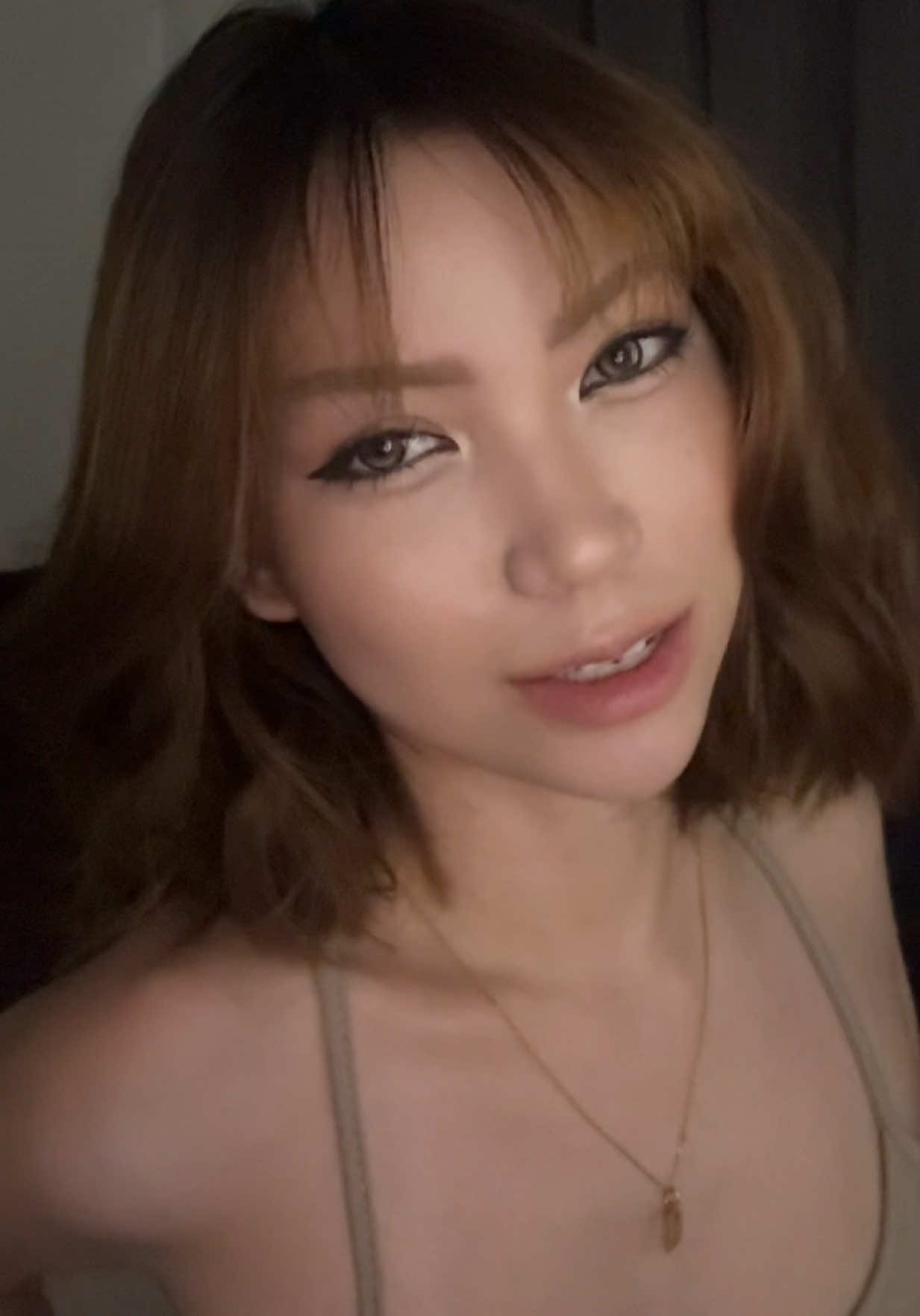 @dee