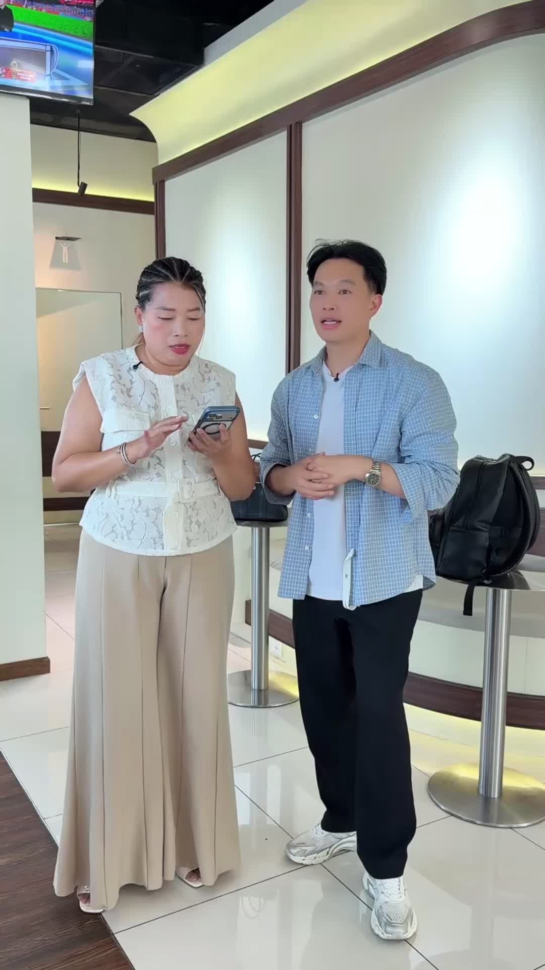 @Sok Reaksmey - សុខ រស្មី