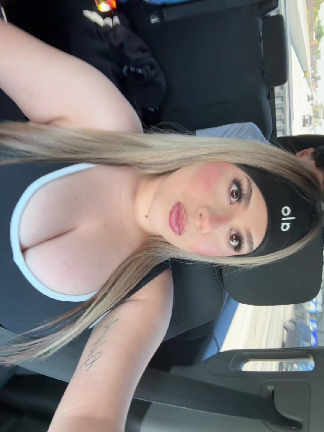 @xiommara