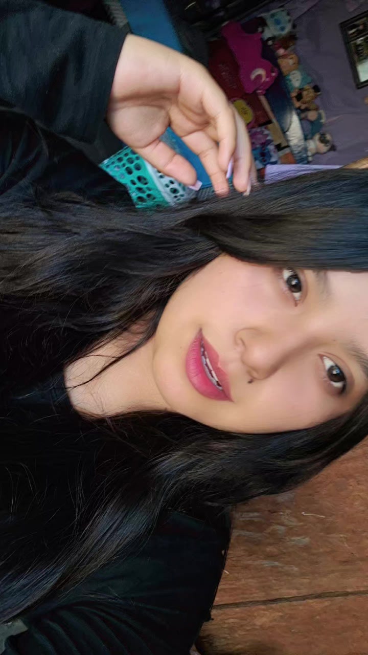 @𝒦𝑒𝓎𝓁𝒾 𝐻𝑒𝓇𝓃𝒶𝓃𝒹𝑒𝓏