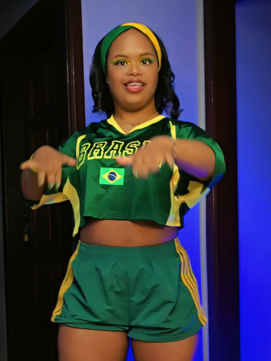 @carollyne vitoria
