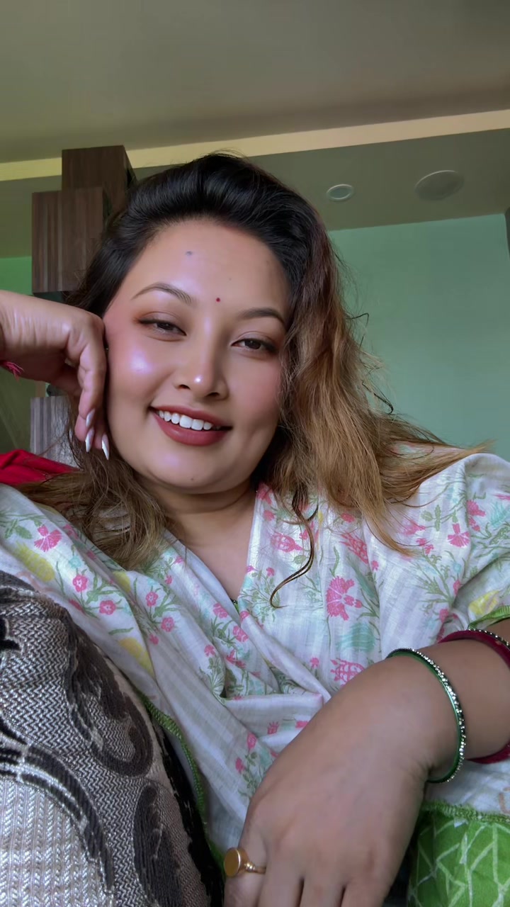 @एलीशा🧿🌸