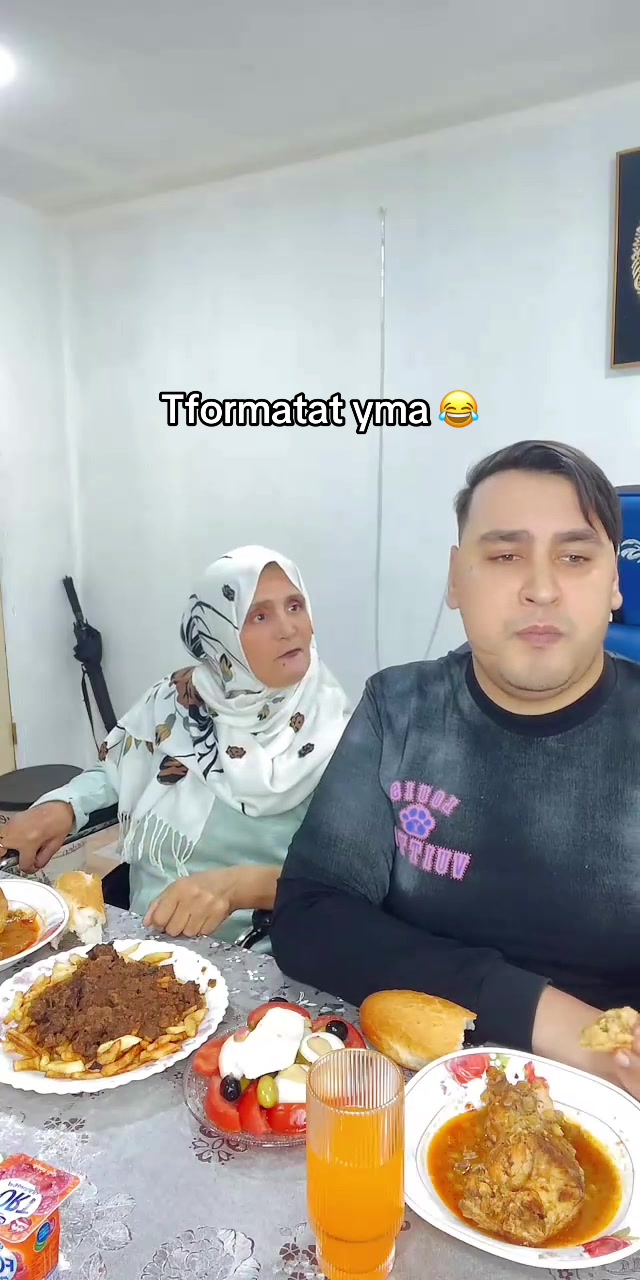 @Houssam and maman❤️