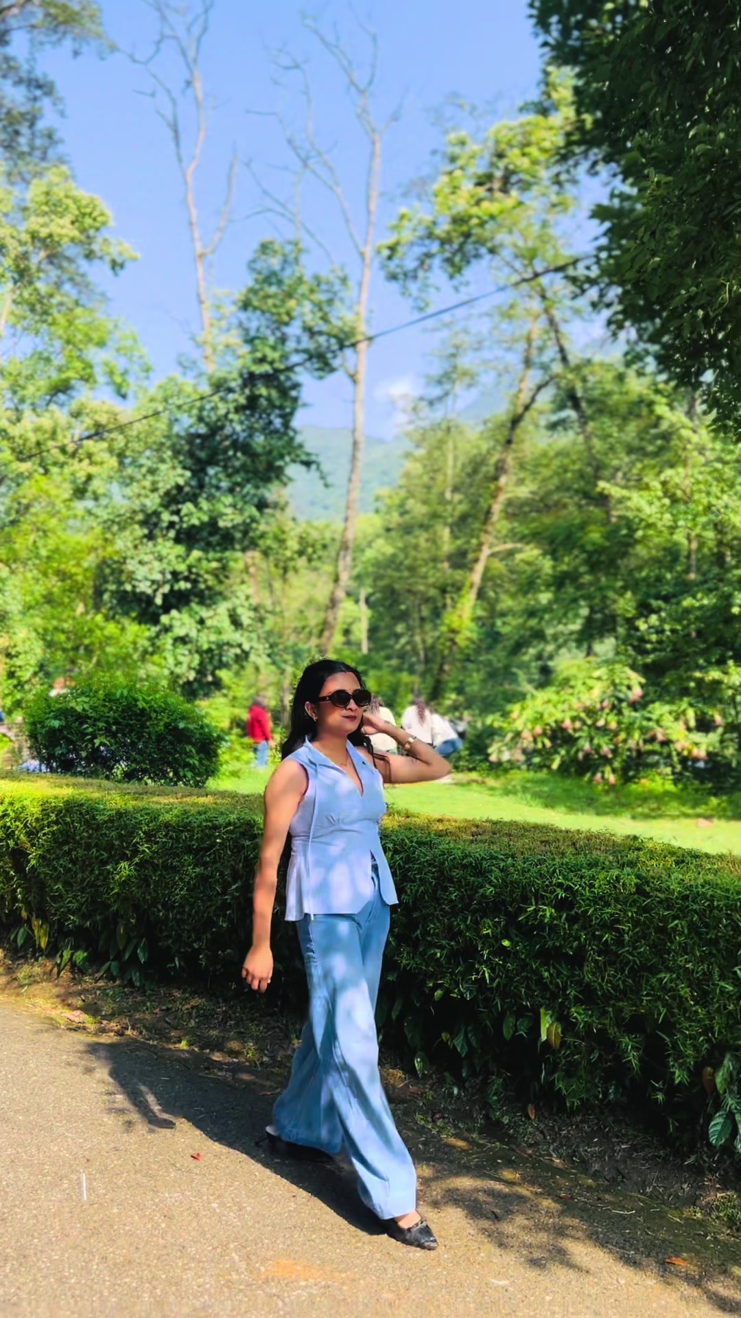 @Ayushu🤪