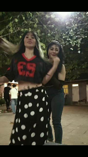 @ÇiÇEKLi DEQiQELER
