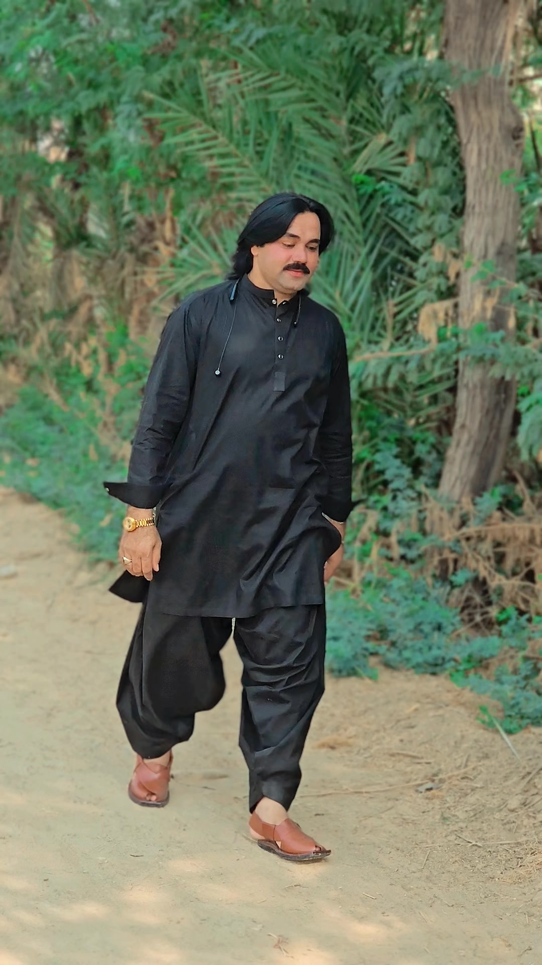 @▄︻̷̿┻̿═━ شاہد سرکانی▄︻̷̿┻̿═━一
