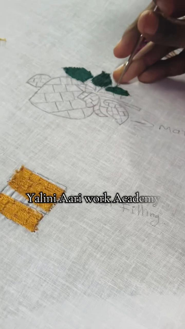 @yalini Aari Designer