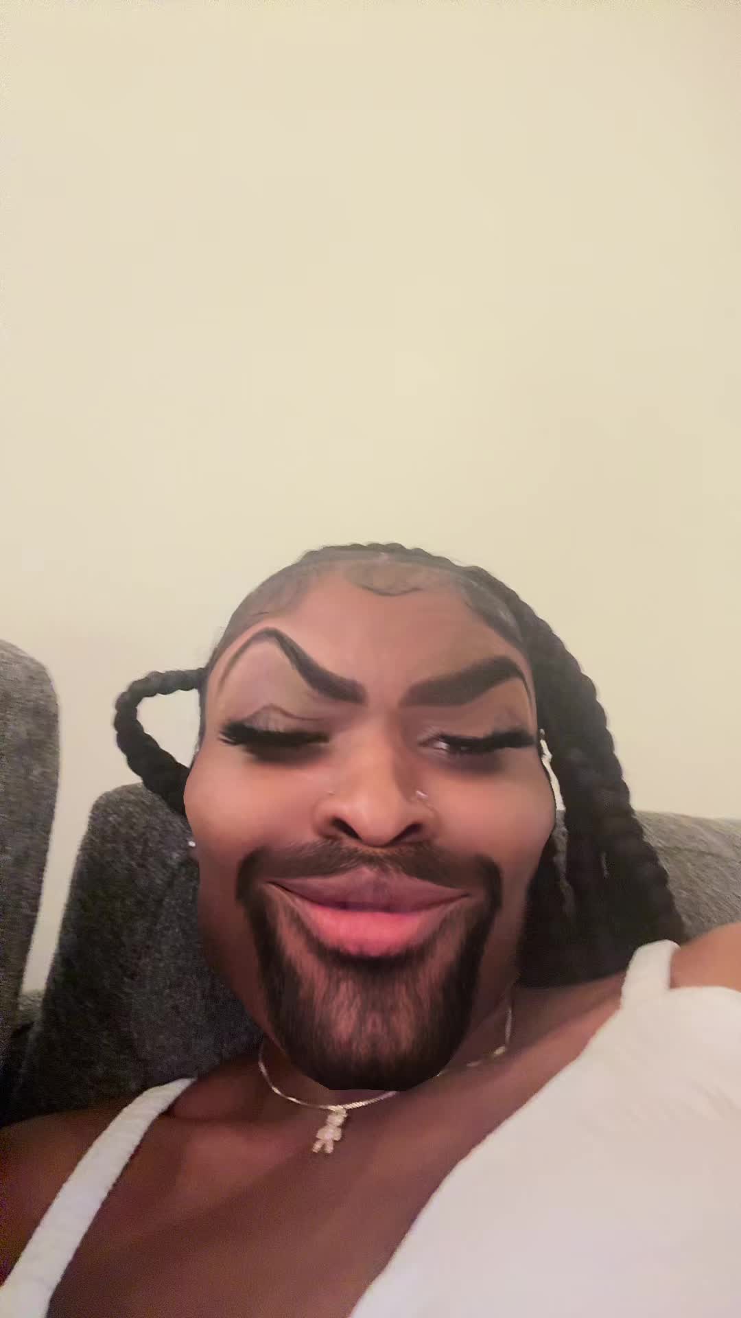 @QueenB