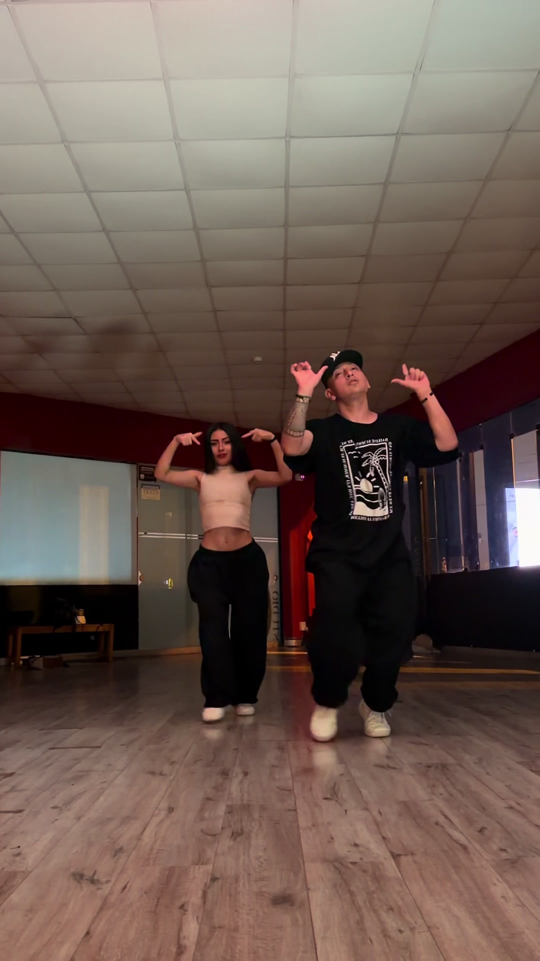@X FORCE - ESCUELA DE BAILE