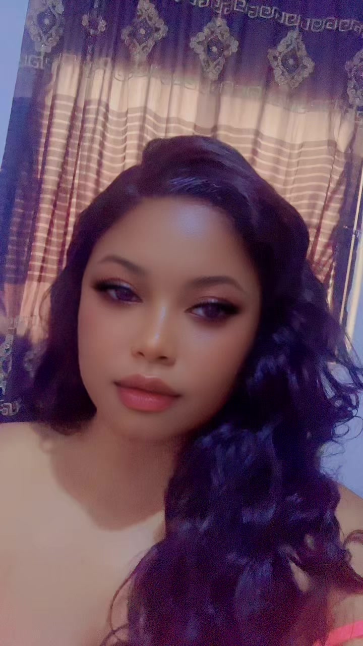 @Creamyqueen