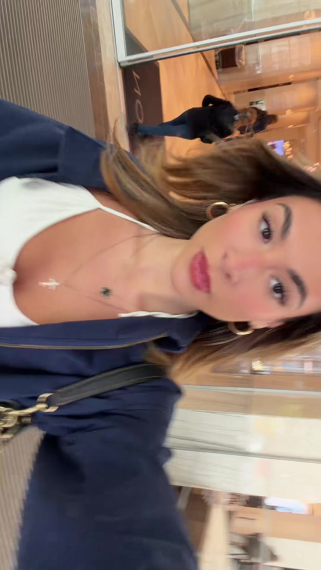 @Julia🖤