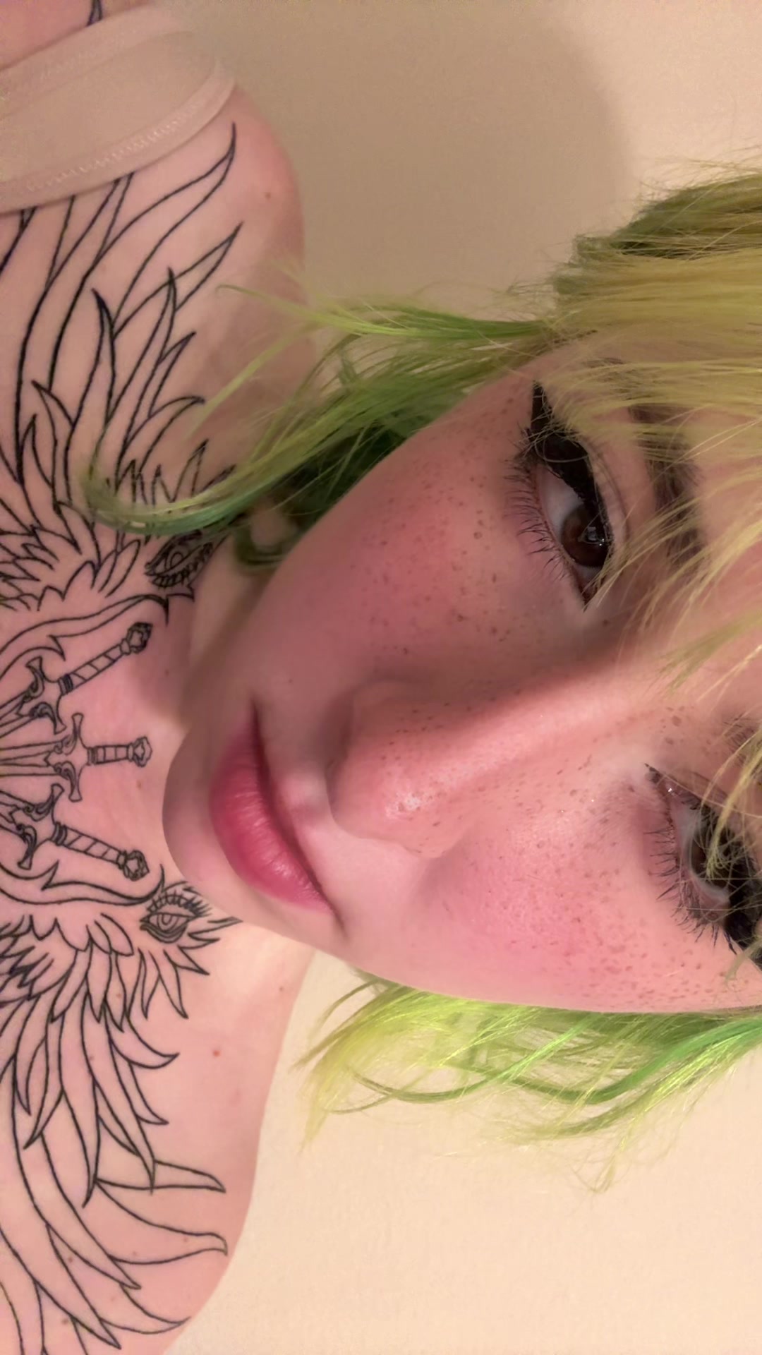 @impineapplegg