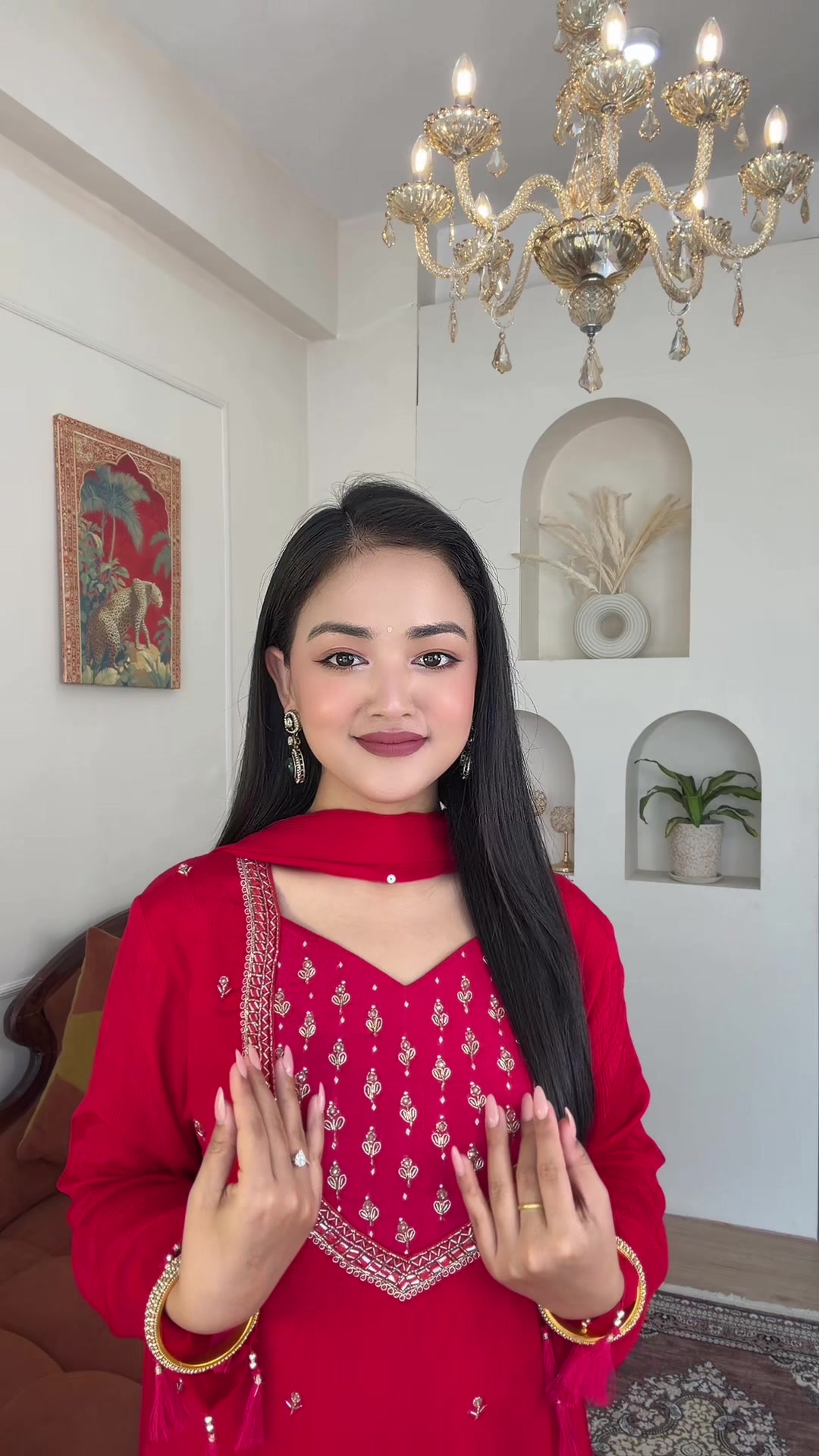 @Naina_TheAttire