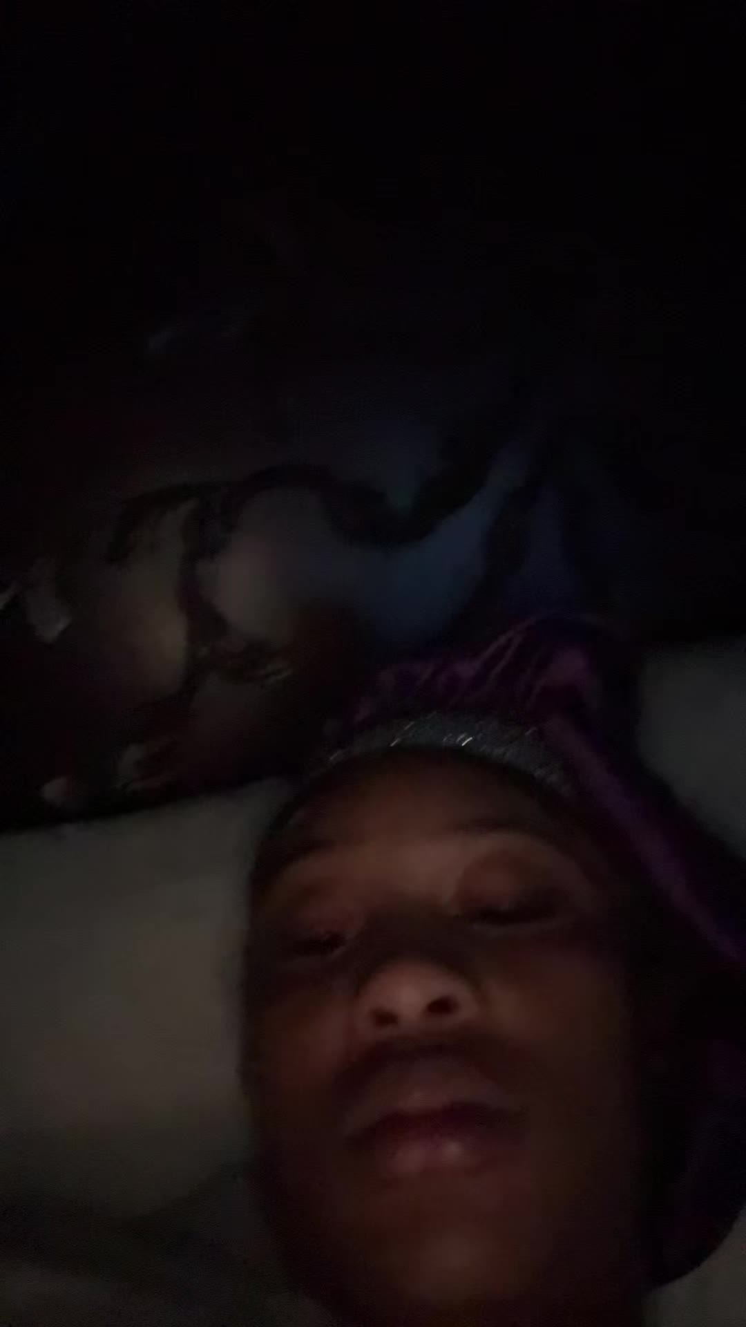 @😉