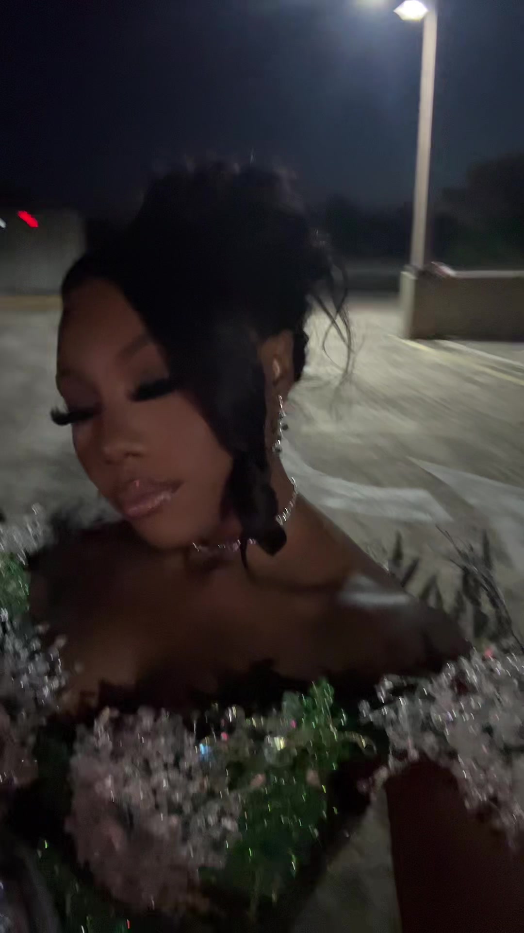 @zy