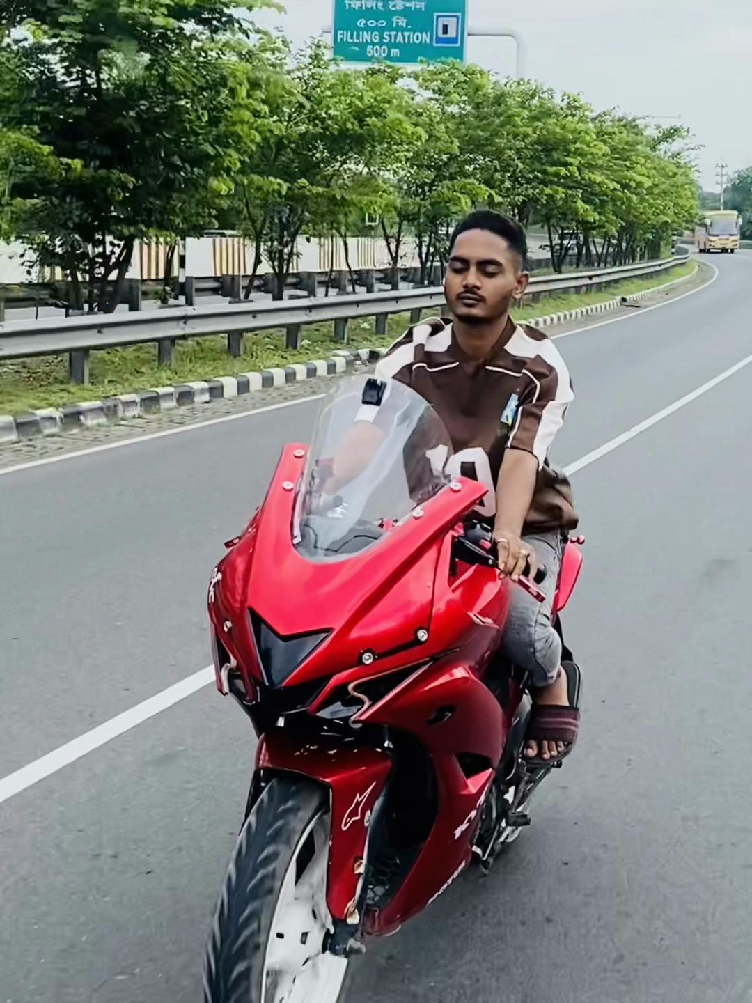 @-AY'AN Chowdhury 🫶