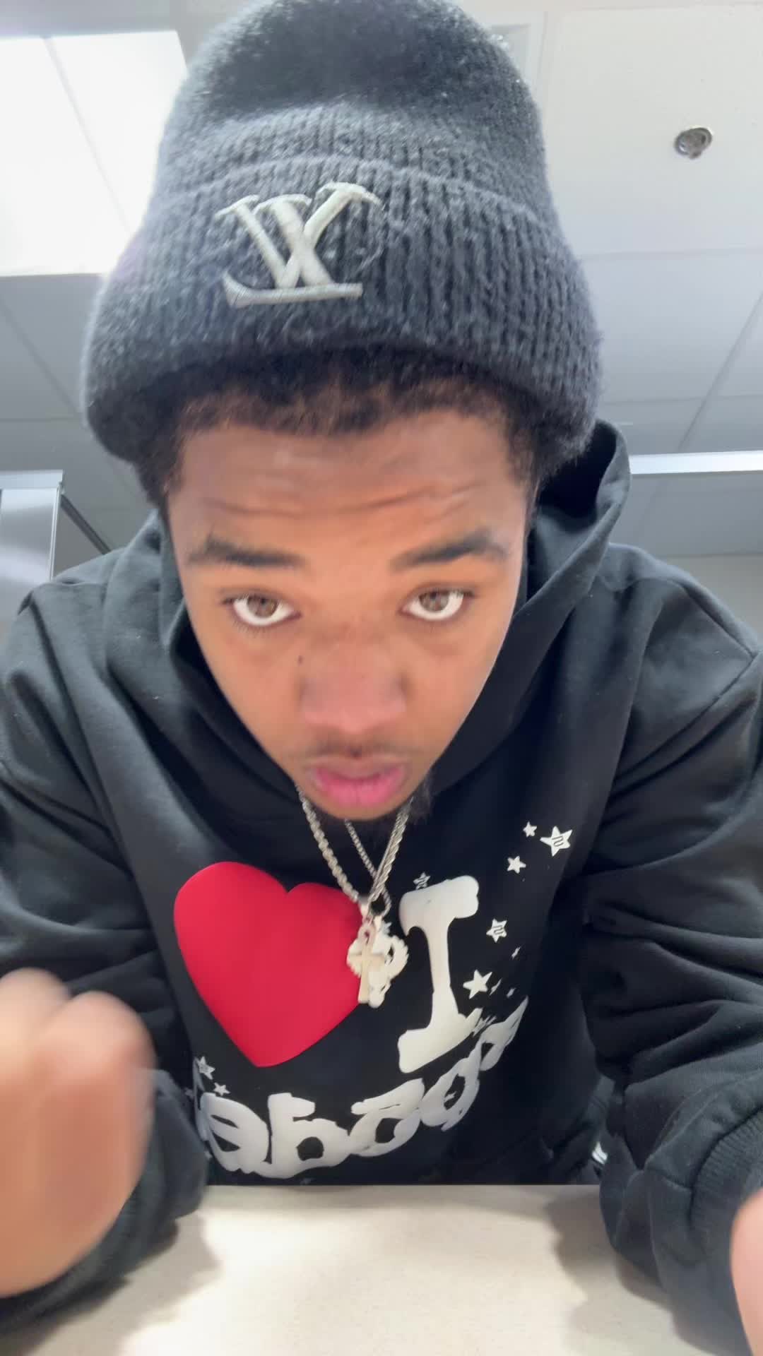 @IAMNOTREAL