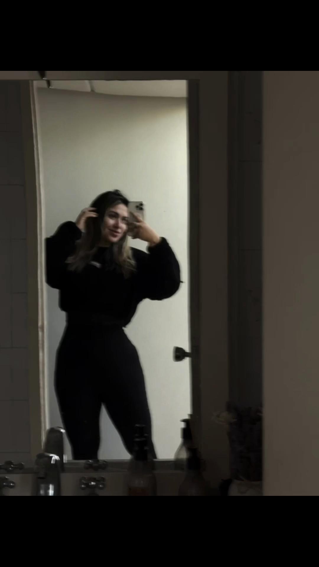 @Alessandra Ribeiro 👻