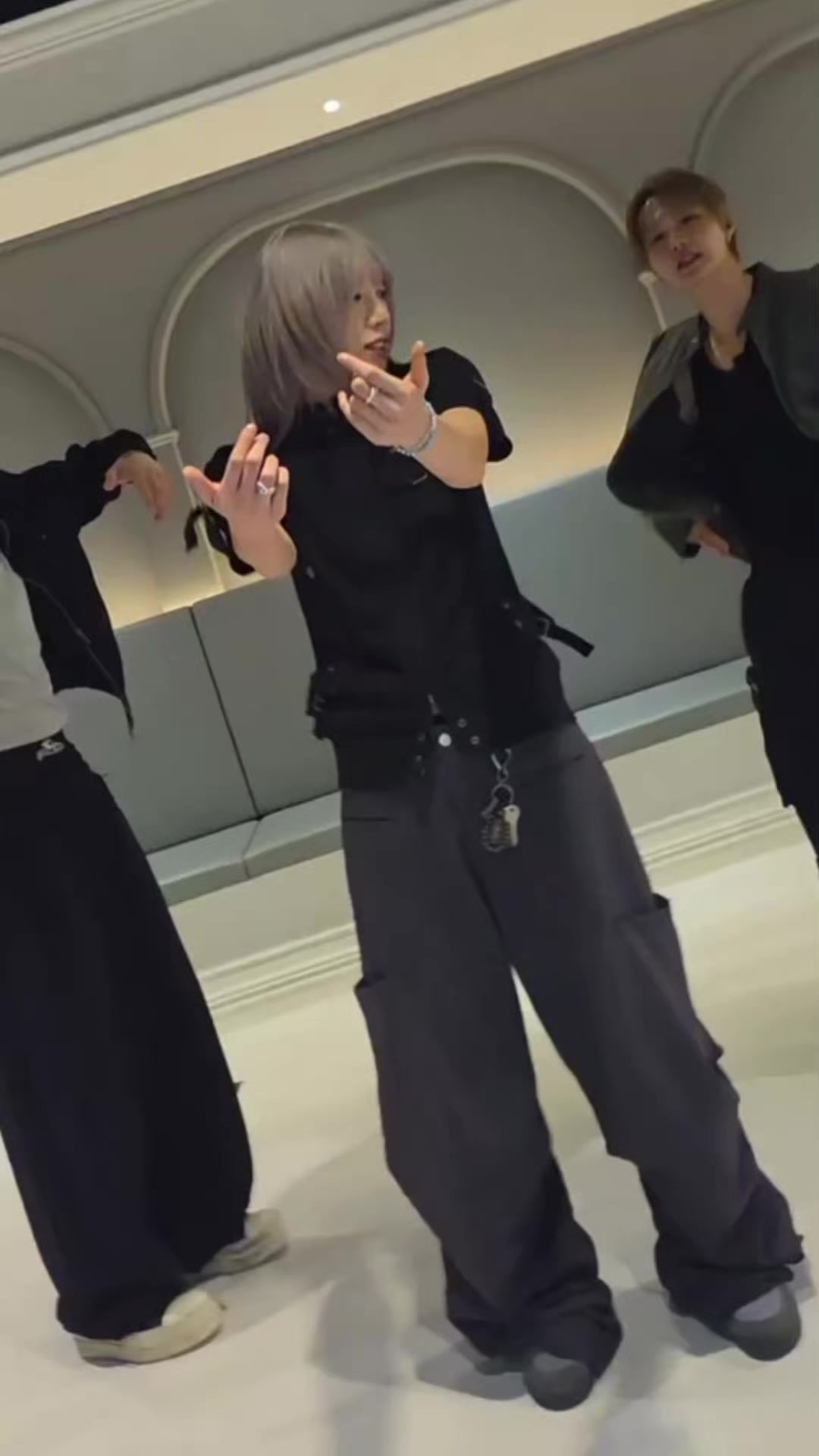 @kitty (Bada's gf)