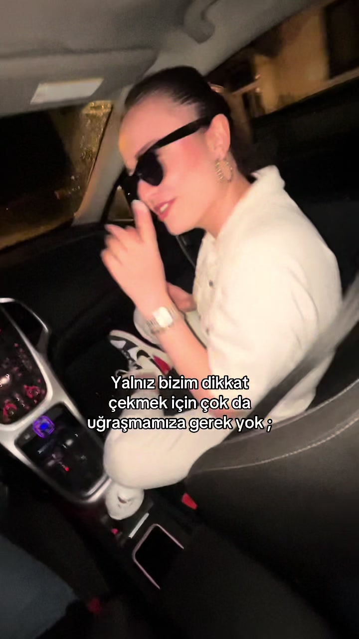 @𝓝🎀