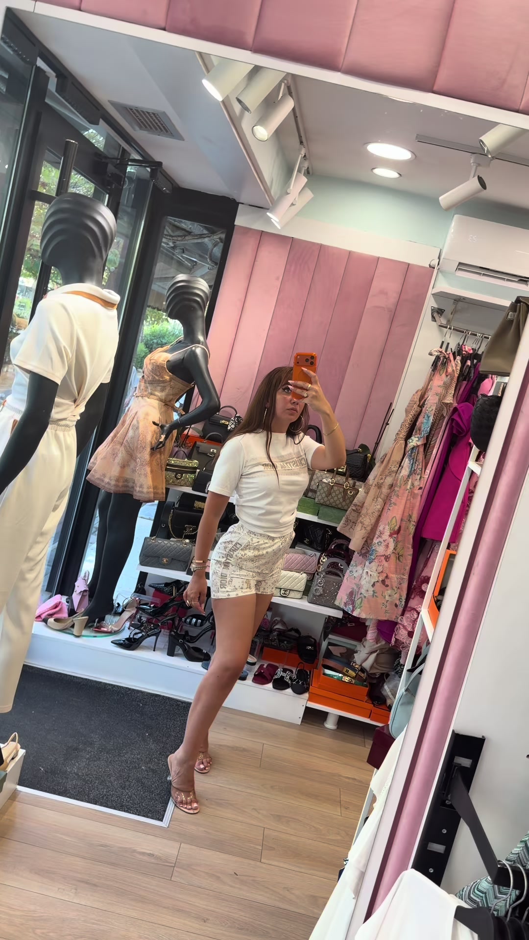 @boutique.jasmine3