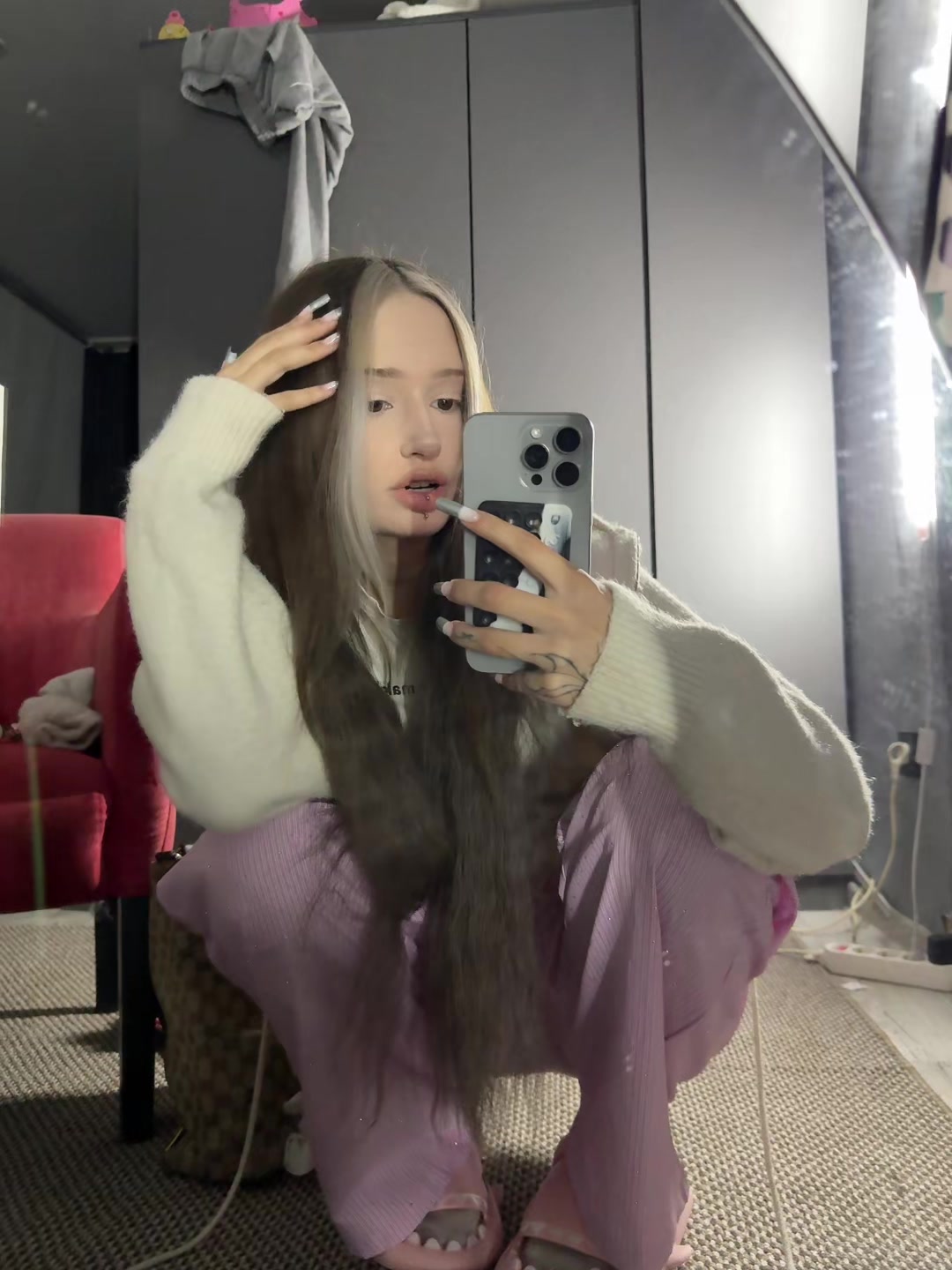 @Пчела