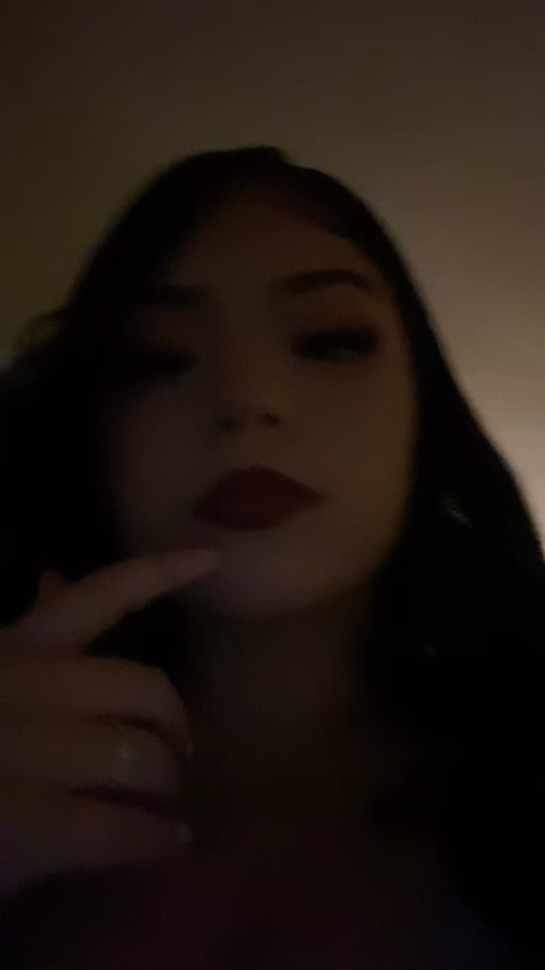 @️