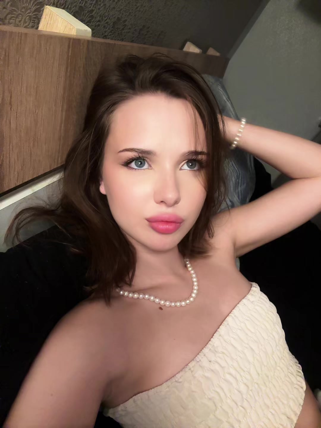 @yuv