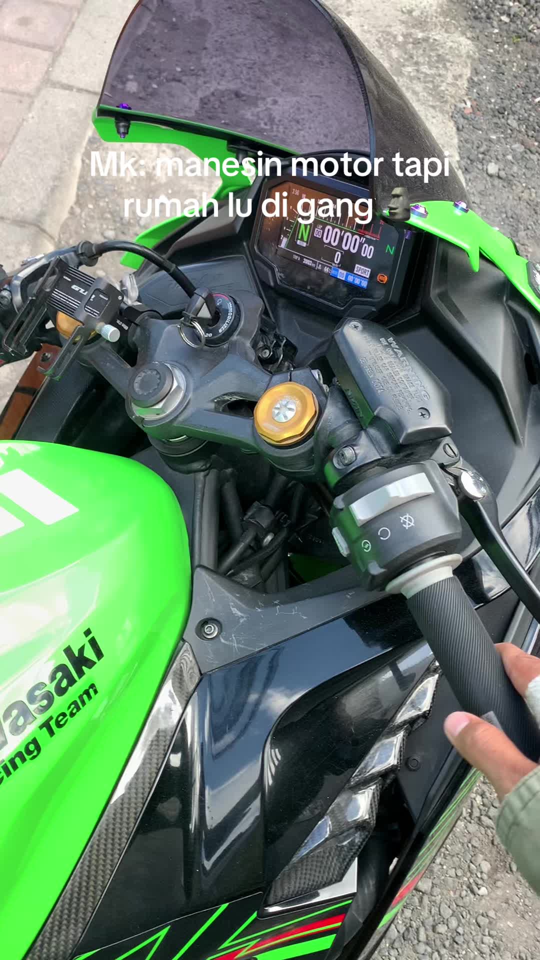 @hyperentbali