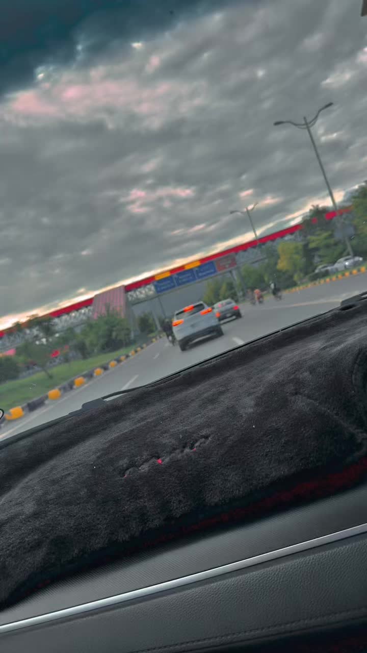 @DAWÀŘ🖤🥀