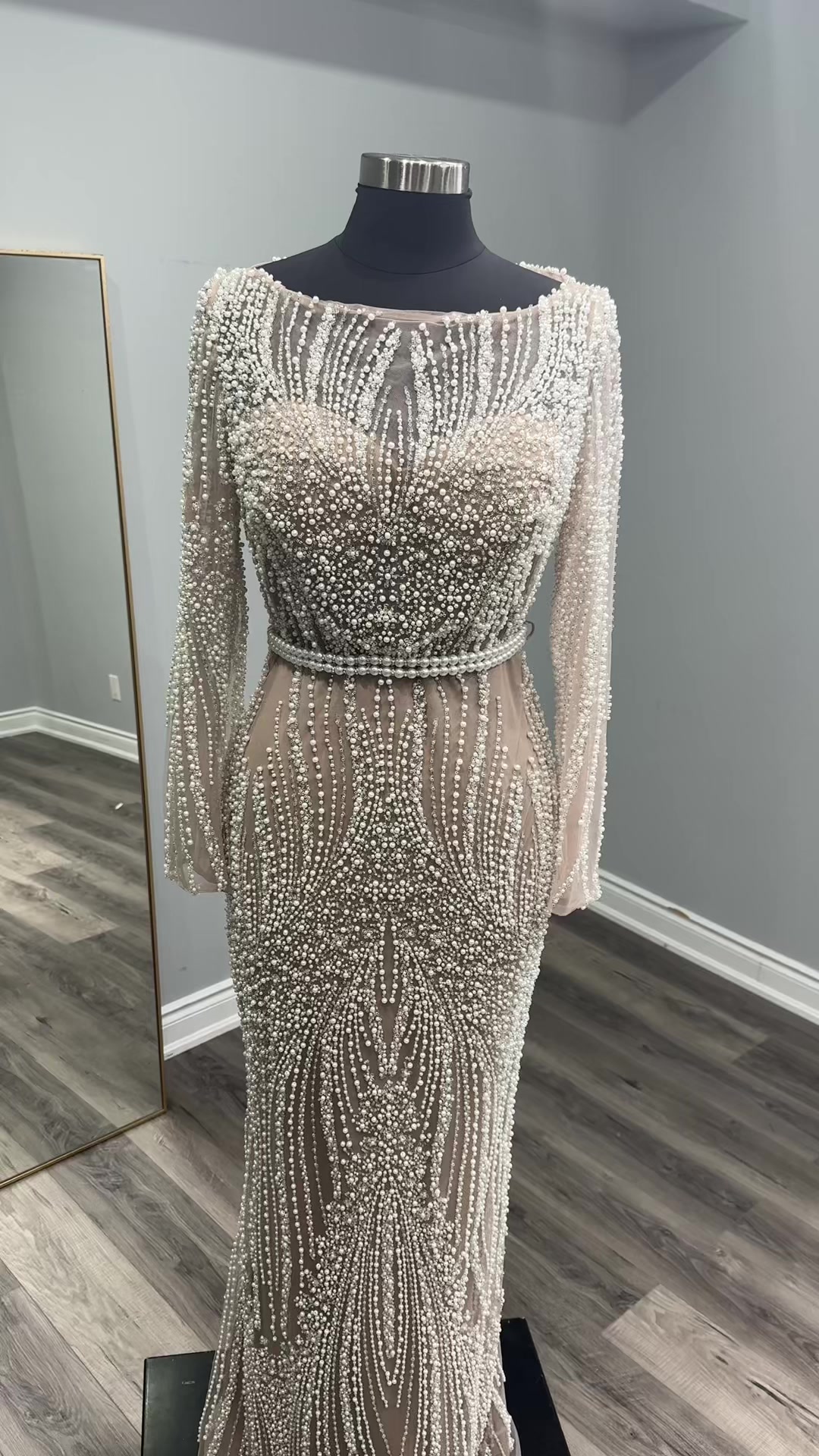 @Emerald Couture Dress Inc.