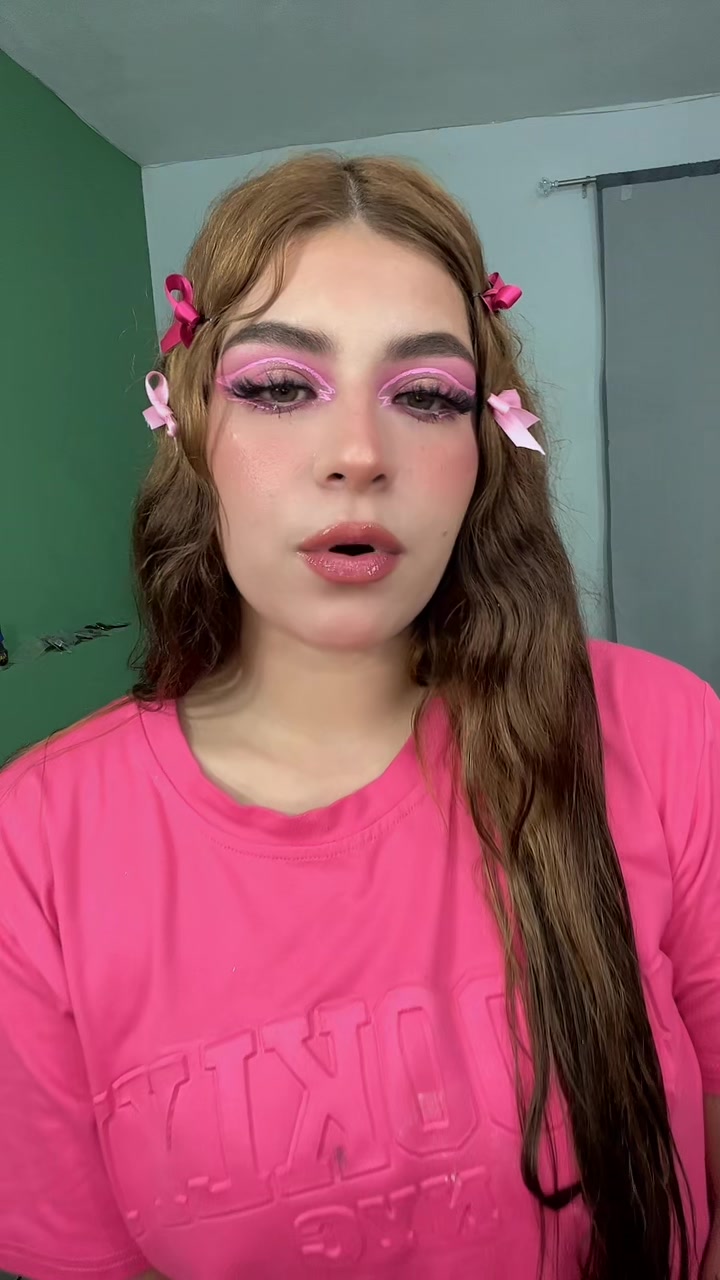 @Luz Estrada 🐺🖤